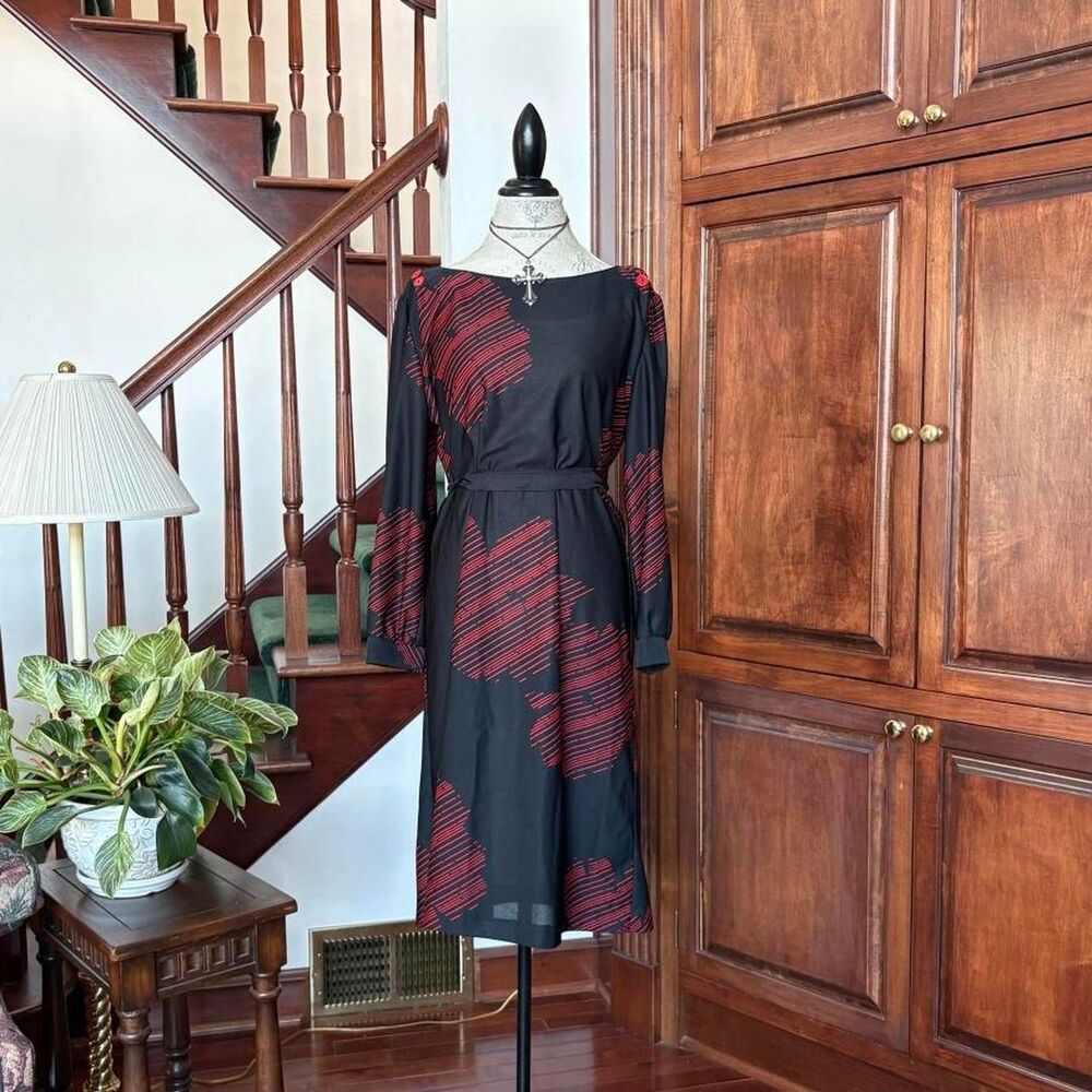 Vintage Lady Susan Lady Page Black Red Long Sleeve Dress Retro Stripe Tie Waist